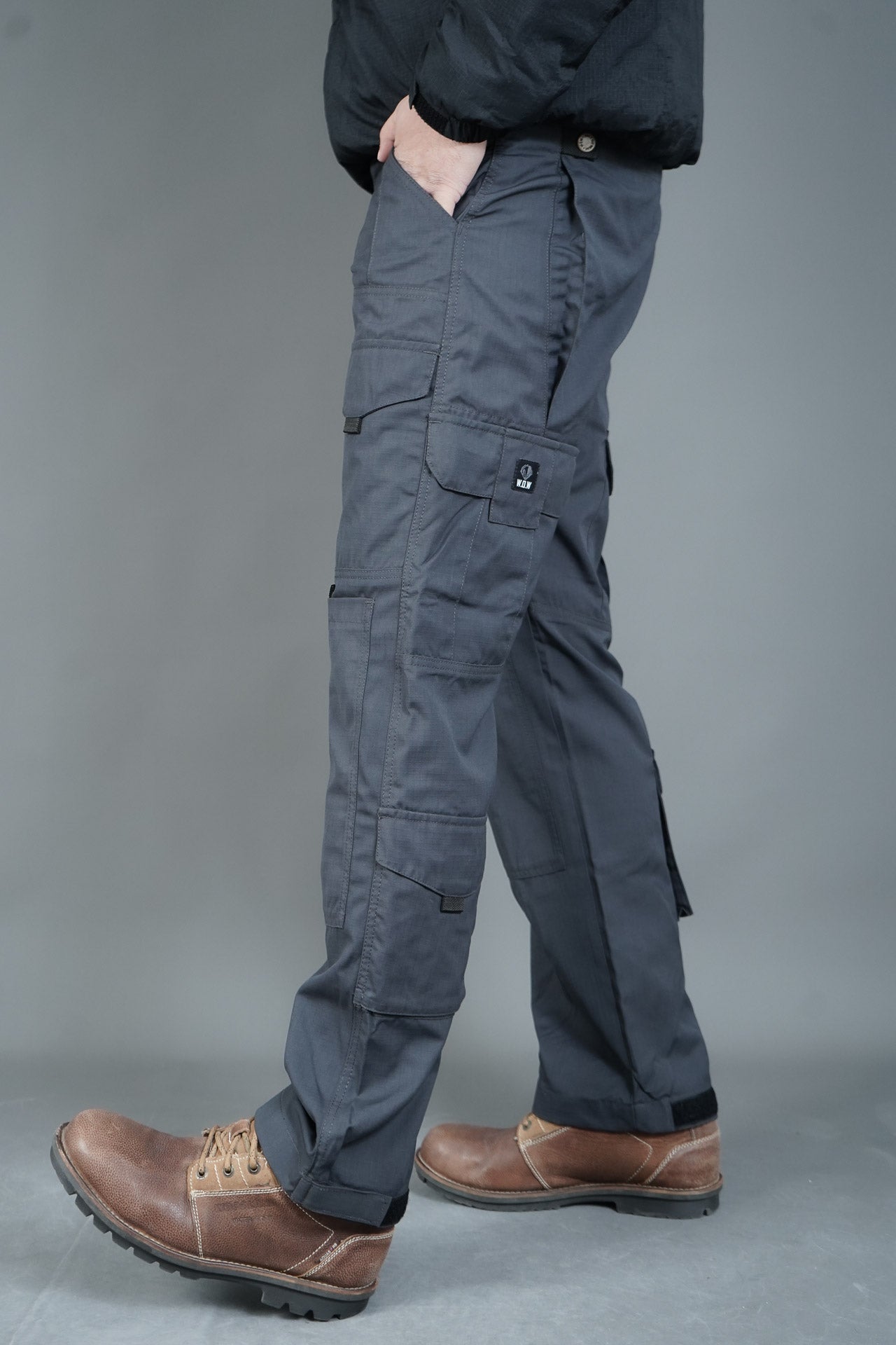 TACTICAL CARGO ADJUSTABLE WAIST BOTTOM WITH 15 SPACIOUS POCKETS - ST-45