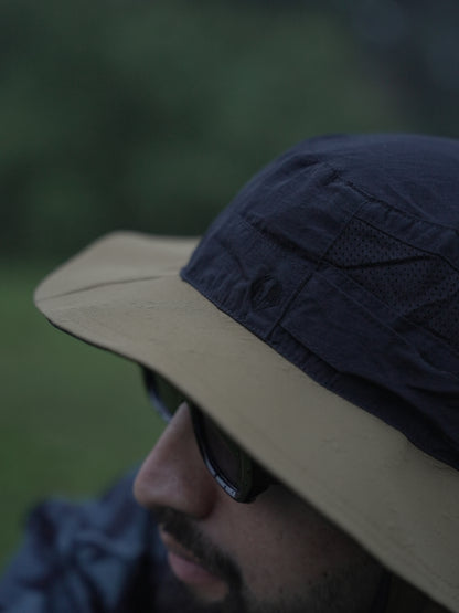 BLACK-BEIGE
