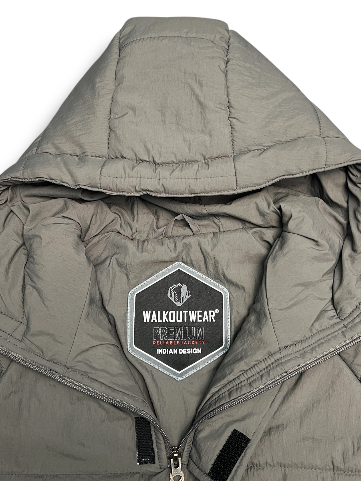 Cloud Hood Jacket – Korean Style Winter Puffer Jacket with High-Warmth Insulation & Oversized Pocket